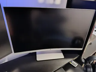 Monitor HP 27 Curved display