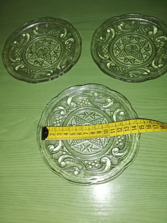 Juego 4 platos cristal tallado Vintage