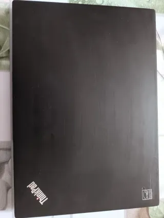 Ordenador portátil Lenovo i5 10th. con disco SSD