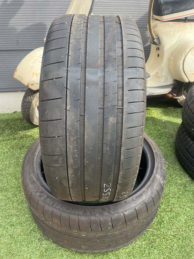 Michelin Pilot Super Sport 255/35/19 96Y