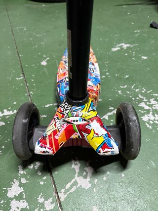 Patinete 4 ruedas SCOOTER.