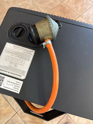 Estufa de gas Orbegozo negra