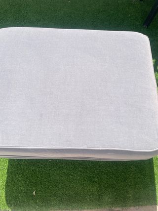 Puff Reposapiés Gris