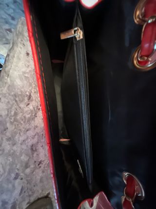 Borsa rossa trapuntata