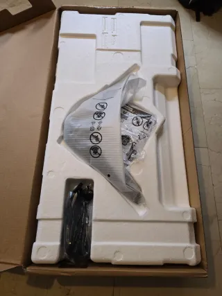 Monitor Lenovo G32qc-10 32 QHD 144Hz Curvo (1500R)