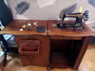 Máquina de coser Singer siglo XIX