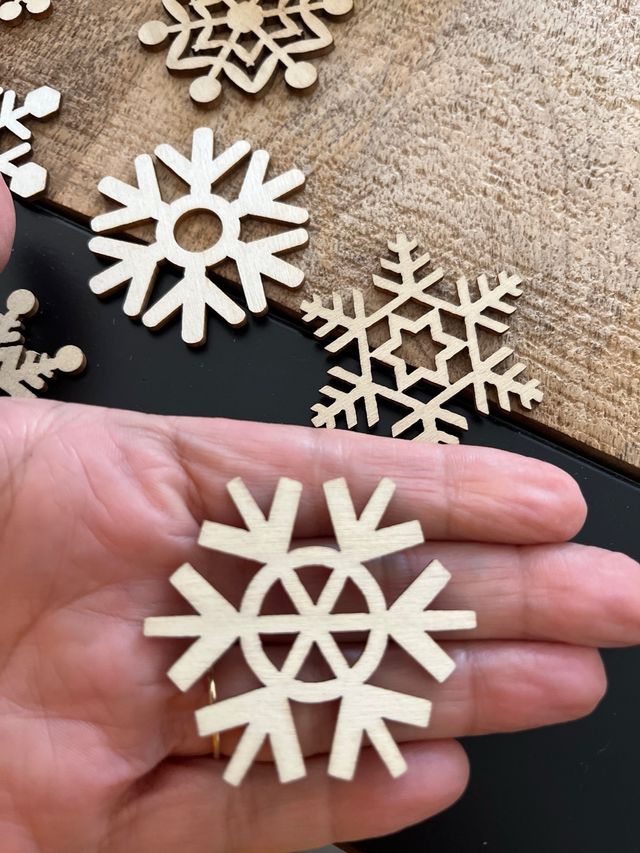 Lote adornos navideños copos de nieve madera