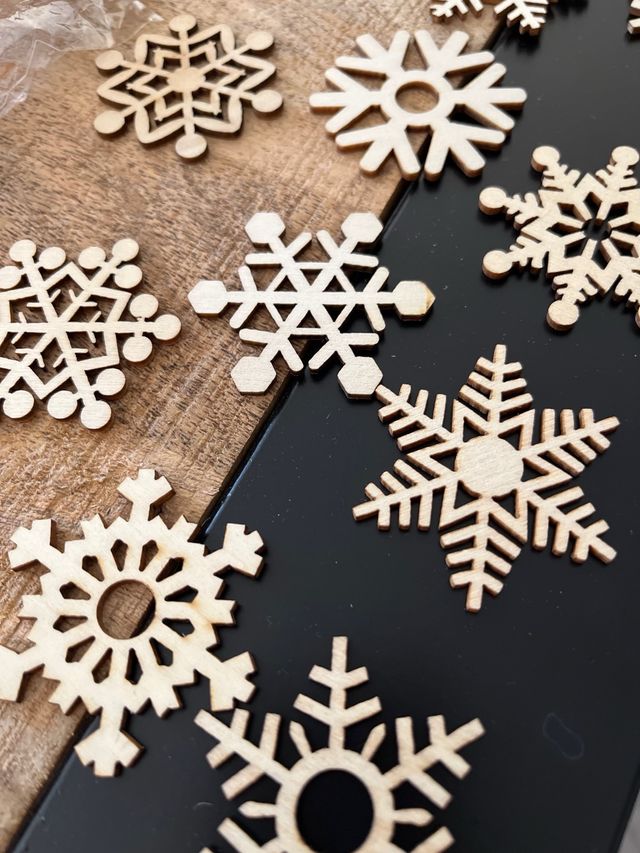 Lote adornos navideños copos de nieve madera