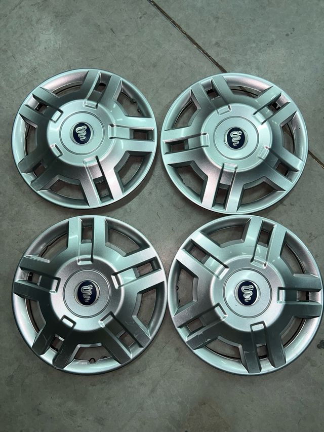Tapacubos 15 pulgadas Fiat Originales logo Elnagh