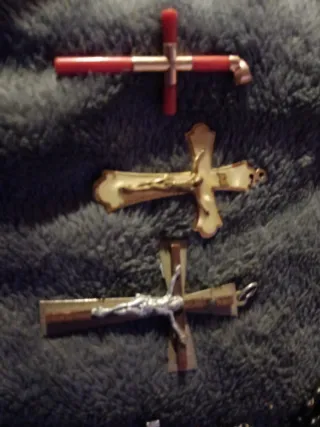 2 Rosarios y 3 Cruces