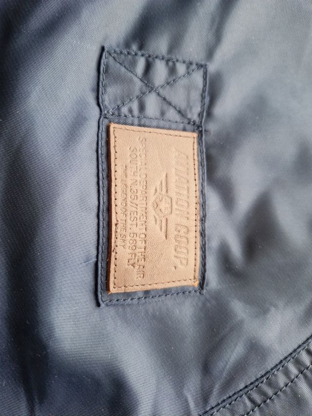 Cazadora bomber azul