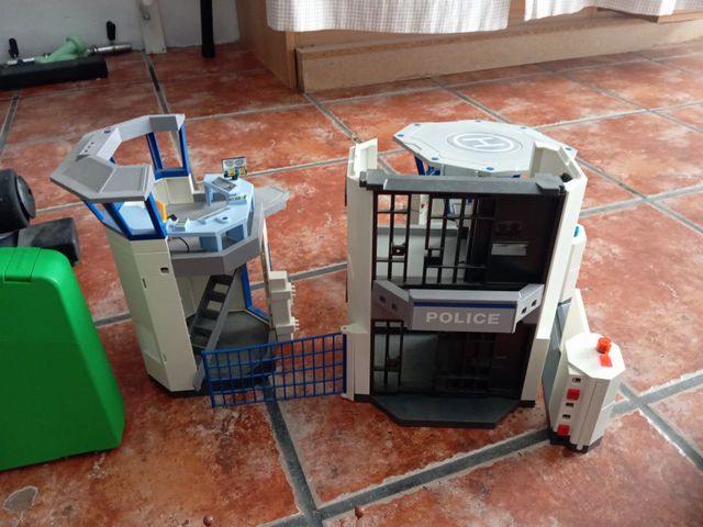 Playmobil: Banco, Coche Policía, Barco y más