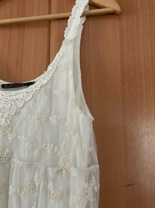 Vestido Zara encaje color hueso talla L