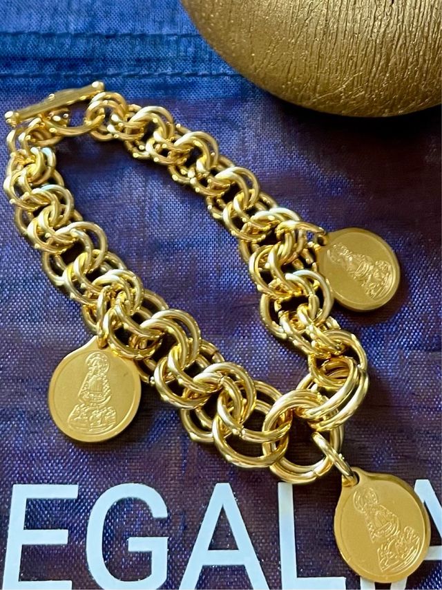 Collar y Medalla Caridad del Cobre Acero y Oro 18K