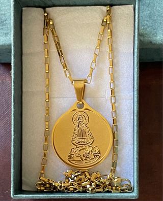 Collar y Medalla Caridad del Cobre Acero y Oro 18K