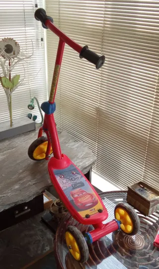 PUUM
Patinete infantil Cars "Smoby"