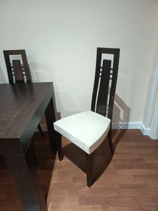 Mesa comedor de madera maciza Haya