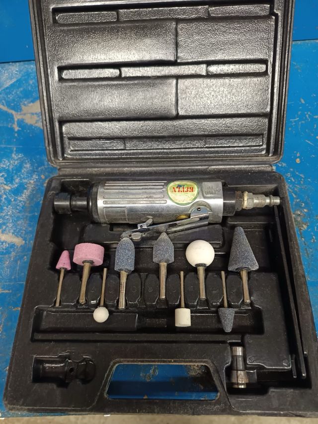 Rectificadora Neumática con Accesorios