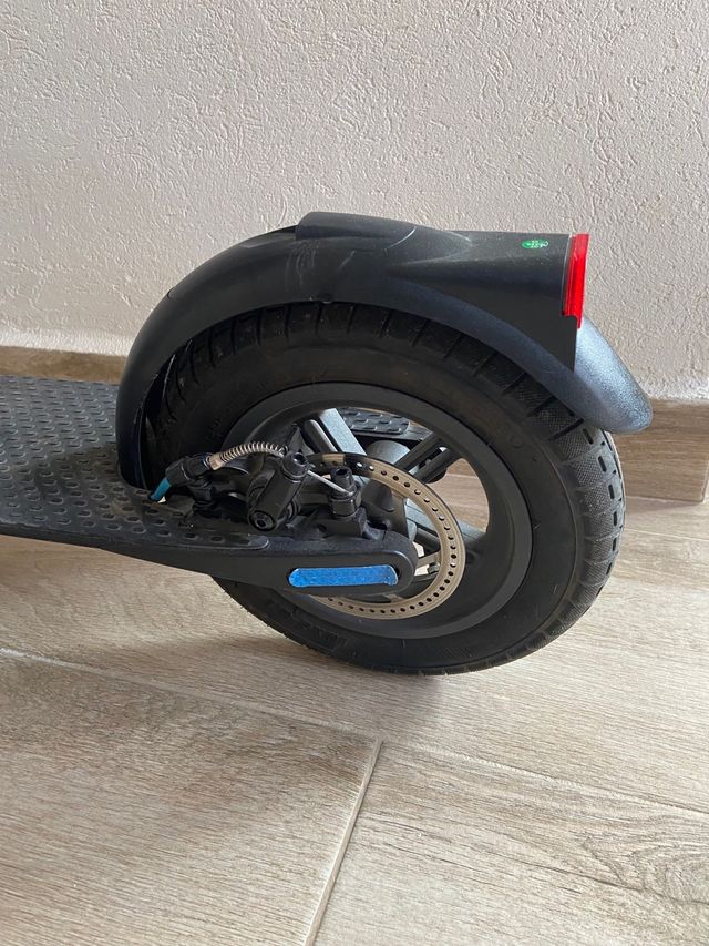 Patín eléctrico impecable