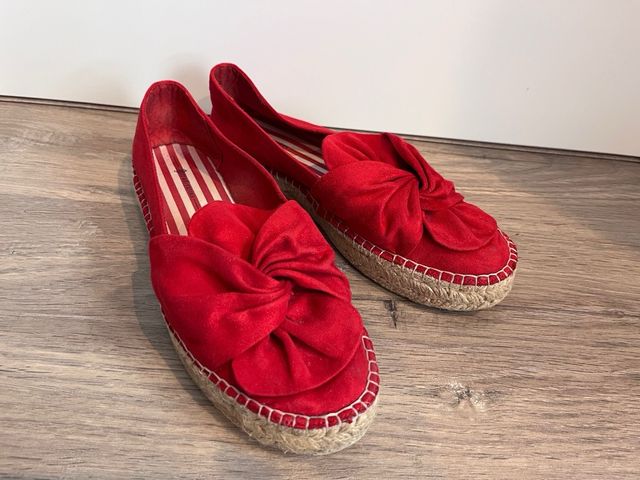 Esparteñas Stradivarius Rojas con Lazo