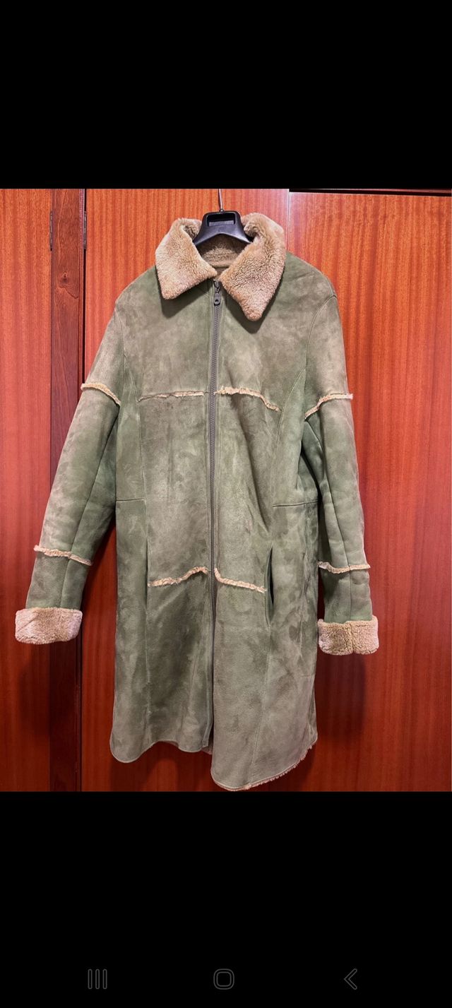 Abrigo ante y pelo verde/beige