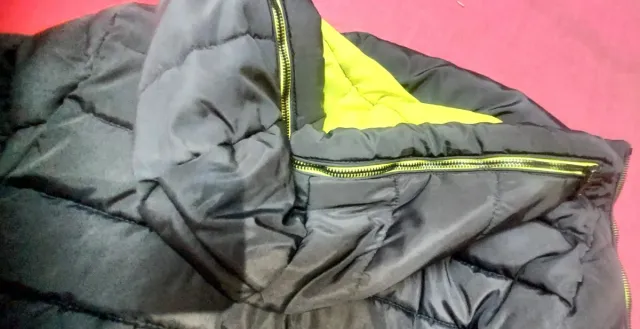 Plumífero Moncler Negro con Capucha 100%poliester