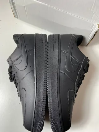 Nike Air Force 1 Negras