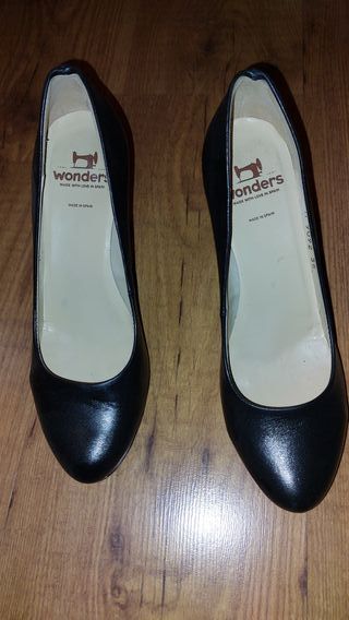 Zapatos de mujer,  sandalias y botines