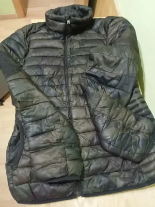 Chaqueta acolchada militar