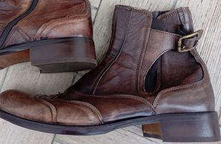 STIVALETTO IN PELLE INVECCHIATA WEXFORD TAGLIA 44