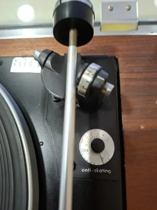 Precioso Tocadiscos Dual 1225 HiFi. Mueble de lujo