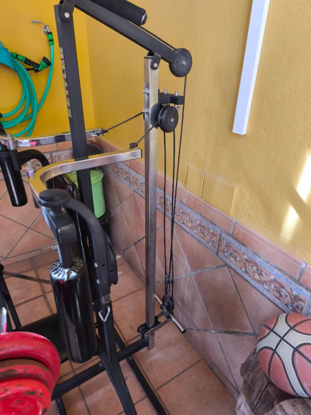 Multiestación Kettler con Press de Banca..