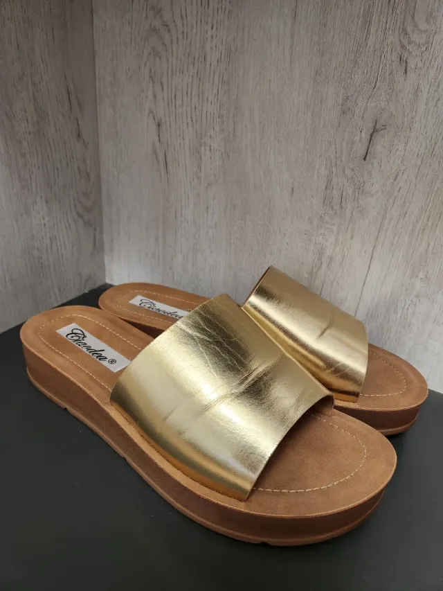 Sandalias Ciaodea Doradas