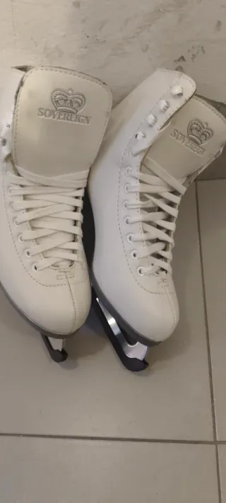 Patines de Hielo Blancos Sovereign