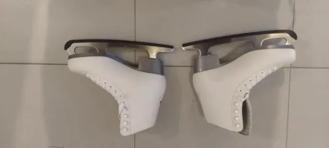 Patines de Hielo Blancos Sovereign