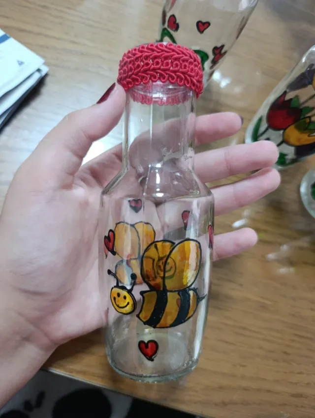 Botellas de cristal decoradas a mano