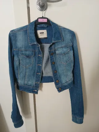 Cazadora vaquera corta