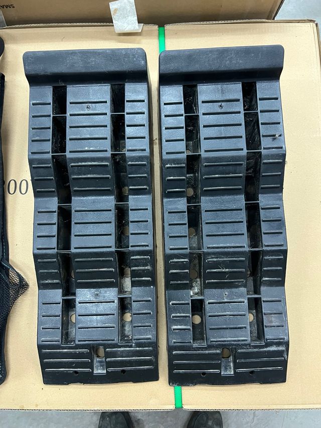 Pack 2 calzos Thule autocaravana + bolsa