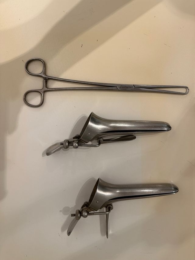 Jeringa antigua instrumental médico