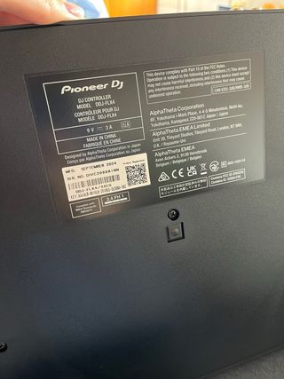 Controladora DJ Pioneer DDJ-FLX4 + Funda Negra