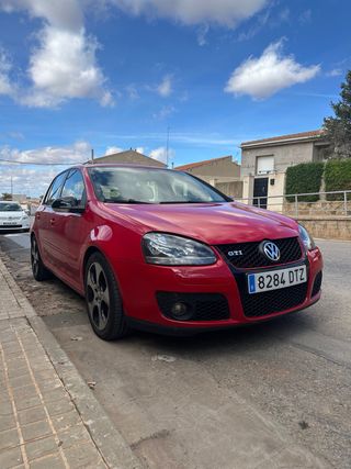 Volkswagen Golf 2005