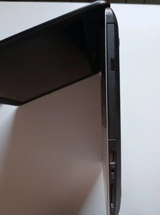 PC Portátil ASUS F555B AMD A9