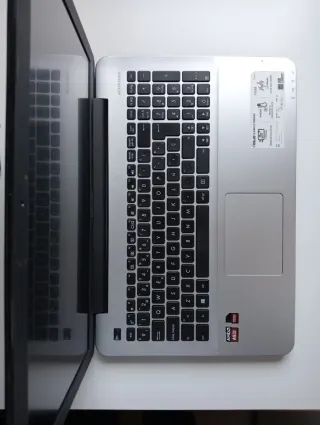 PC Portátil ASUS F555B AMD A9