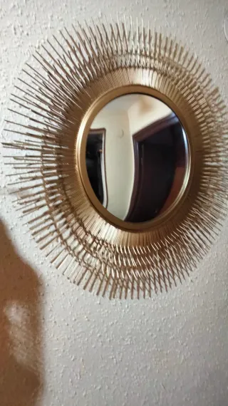 SPLENDIDO SPECCHIO DA PARETE A FORMA DI RAGGI DI SOLE