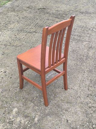 Sillas de madera maciza (8 unidades)