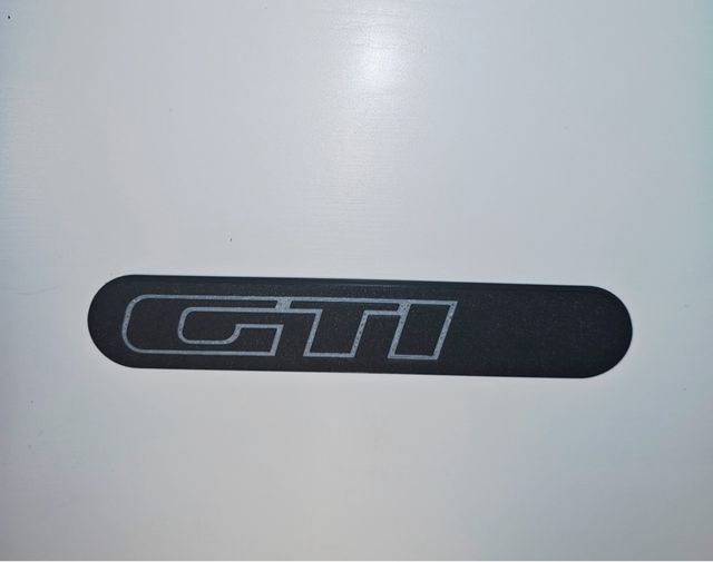 Embellecedores Alerón GTI 205