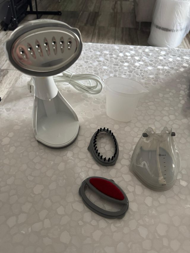 Ferro da stiro verticale Ariete