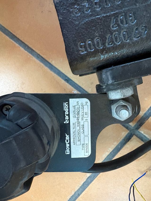 KIT Enganche Extraíble VERTICAL BMW y MINI