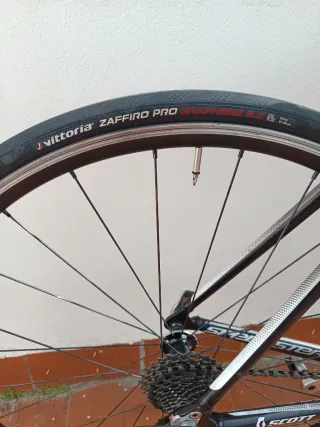 Bicicleta de carretera Scott