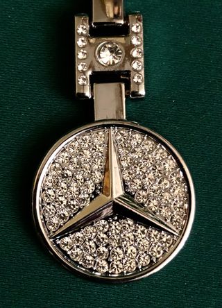 Llavero MERCEDES con cristales de SWAROVSKY